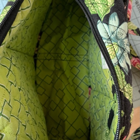 ๐ Vera Bradley Large Floral Shoulder Bag with Adjustable Strap. ๐ - Picture 10 of 13